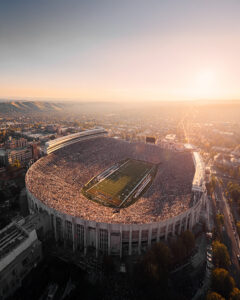 large stadium and arena venue 650-520